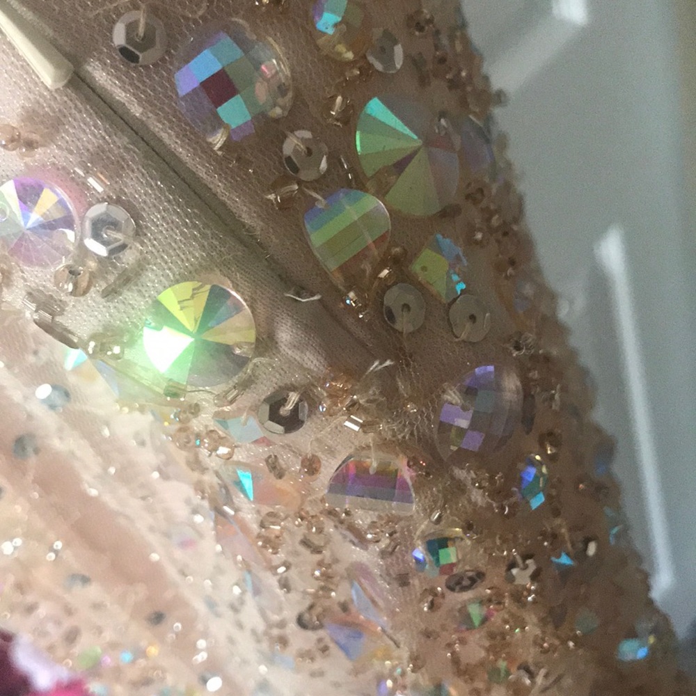 Prom dress ‼️ - Picture 4 of 6